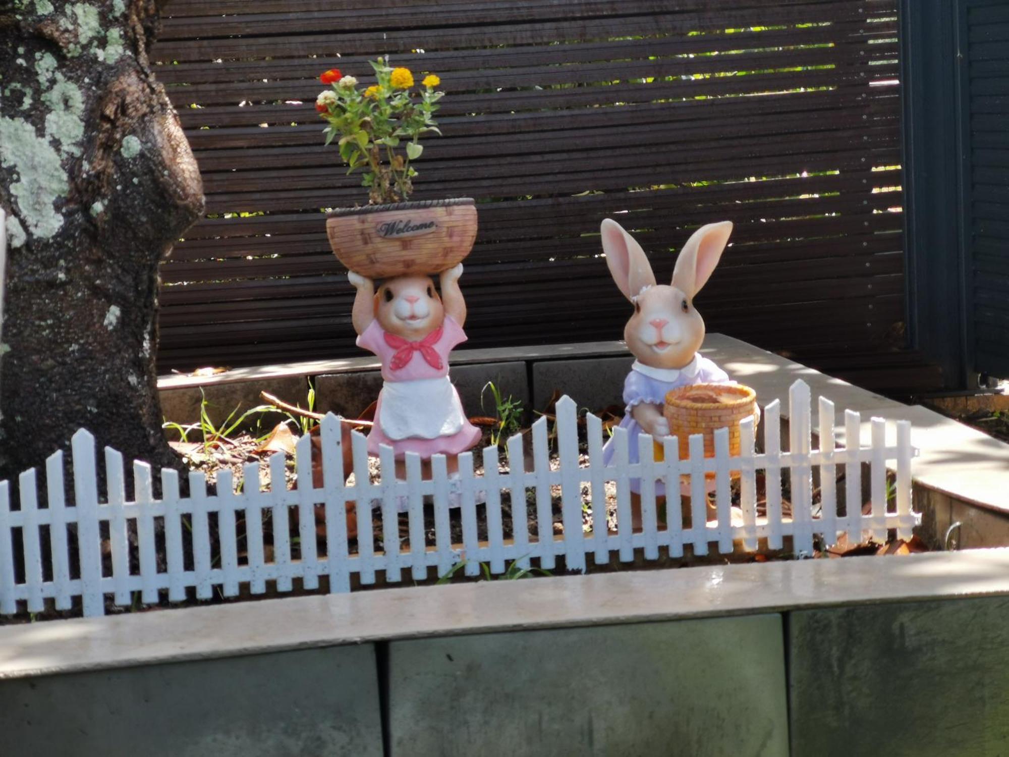 Rabbits Home- Riverside, Separate Courtyard, New 1-bedroom *